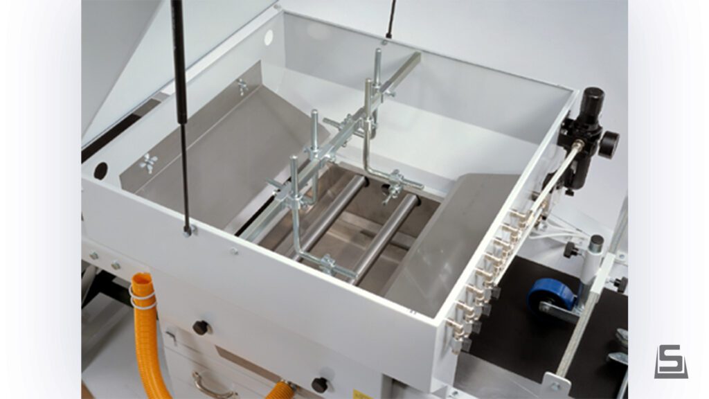 Soest Machinery | Automatic spraying machine - AS #12 | For precise industrial spray coating. View here.