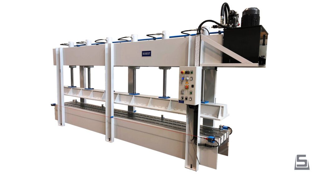 Soest Machinery | Flat press - T #3 | For high-quality industrial material bonding. View here.