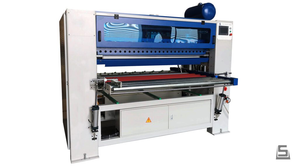 Soest Machinery | Hotmelt roller coaters - PUR #2 | For high-quality industrial material bonding. View here.